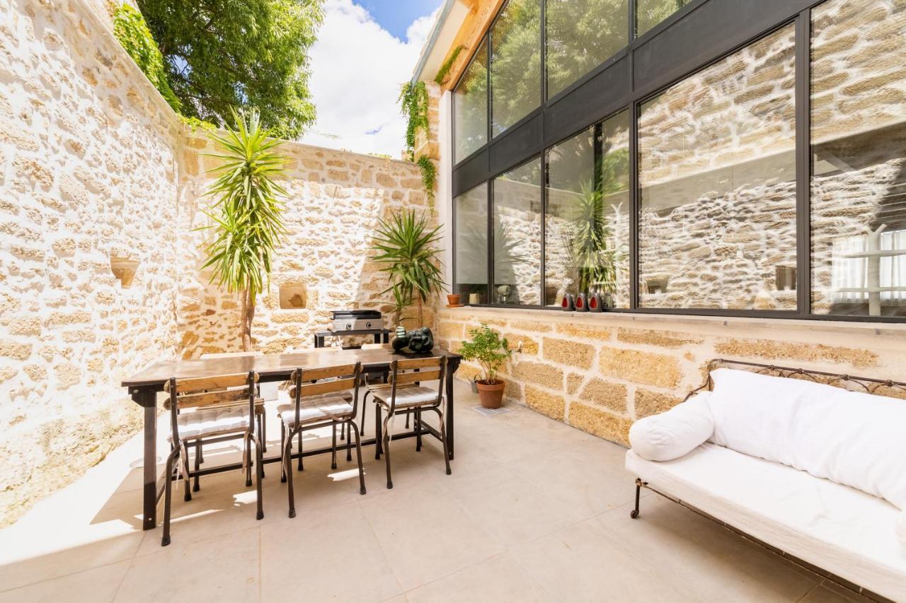 Bed and Breakfast La Cour St Siffret- Uzès à Saint-Siffret Extérieur photo